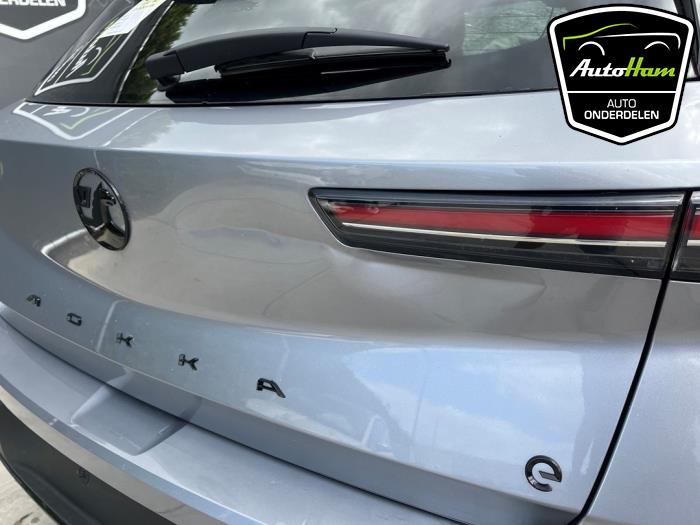 Opel Mokka Mokka-e, Electric 50 kWh Skrotfordon (2022, GRIJS)