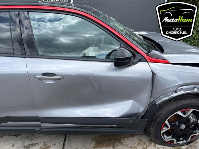 Opel Mokka Mokka-e, Electric 50 kWh Skrotfordon (2022, GRIJS)