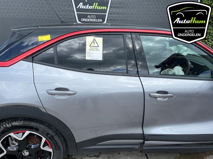 Opel Mokka Mokka-e, Electric 50 kWh Skrotfordon (2022, GRIJS)