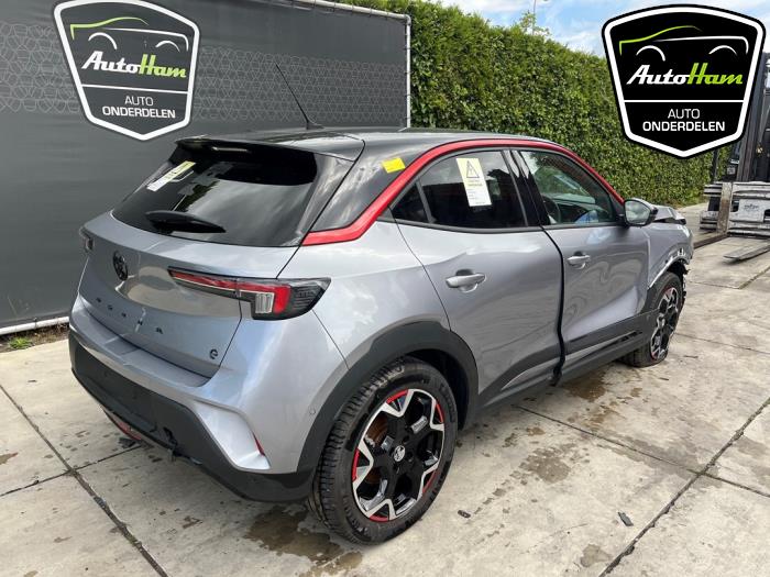 Opel Mokka Mokka-e, Electric 50 kWh Skrotfordon (2022, GRIJS)