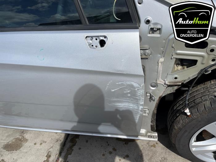 Opel Astra K Sports Tourer 1.6 CDTI 110 16V Sloopvoertuig (2016, Zilvergrijs)