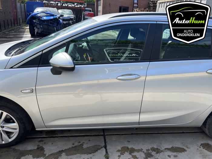 Opel Astra K Sports Tourer 1.6 CDTI 110 16V Sloopvoertuig (2016, Zilvergrijs)