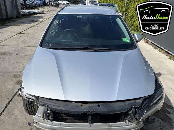 Opel Astra K Sports Tourer 1.6 CDTI 110 16V Sloopvoertuig (2016, Zilvergrijs)