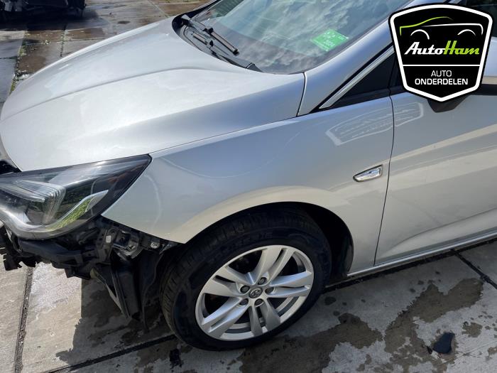 Opel Astra K Sports Tourer 1.6 CDTI 110 16V Sloopvoertuig (2016, Zilvergrijs)