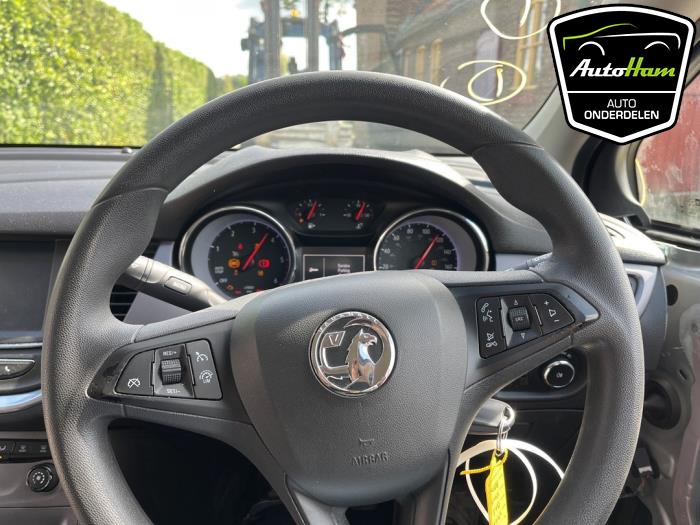 Opel Astra K Sports Tourer 1.6 CDTI 110 16V Sloopvoertuig (2016, Zilvergrijs)