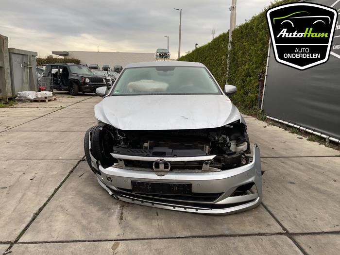 Volkswagen Polo VI 1.0 TSI 12V Samochód złomowany (2018, Szary)