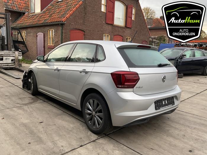 Volkswagen Polo VI 1.0 TSI 12V Samochód złomowany (2018, Szary)