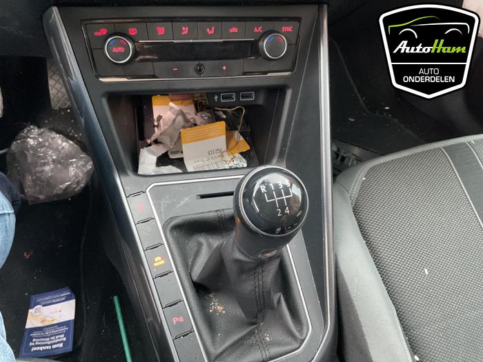 Volkswagen Polo VI 1.0 TSI 12V Samochód złomowany (2018, Szary)