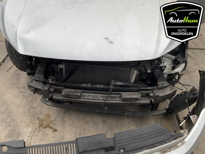 Volkswagen Polo VI 1.0 TSI 12V Samochód złomowany (2018, Szary)