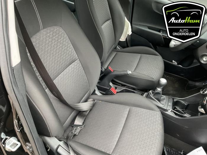 Kia Picanto 1.0 DPi 12V Skrotfordon (2023, ZWART)