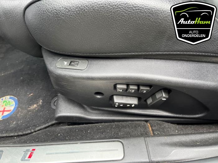 Alfa Romeo 159 3.2 JTS V6 24V Q4 Sloopvoertuig (2008, Zwart)