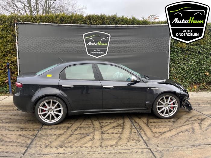 Alfa Romeo 159 3.2 JTS V6 24V Q4 Sloopvoertuig (2008, Zwart)