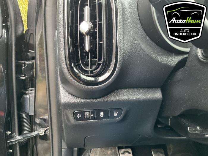 Kia Picanto 1.2 CVVT 16V Sloopvoertuig (2019, Zwart, Aluminium)