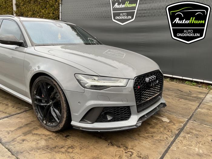 Audi RS 6 Avant 4.0 V8 TFSI 32V Skrotfordon (2015, GRIJS)