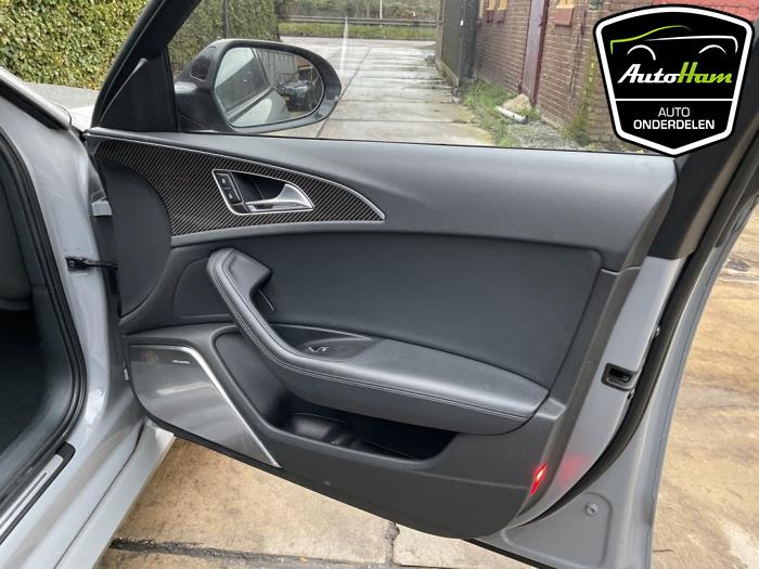 Audi RS 6 Avant 4.0 V8 TFSI 32V Skrotfordon (2015, GRIJS)