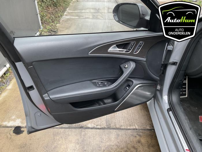 Audi RS 6 Avant 4.0 V8 TFSI 32V Skrotfordon (2015, GRIJS)