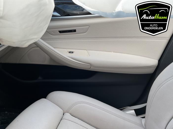 BMW 5 serie Touring 530i 2.0 TwinPower Turbo 16V Mild Hybrid Skrotfordon (2021, ZWART)