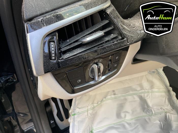 BMW 5 serie Touring 530i 2.0 TwinPower Turbo 16V Mild Hybrid Skrotfordon (2021, ZWART)