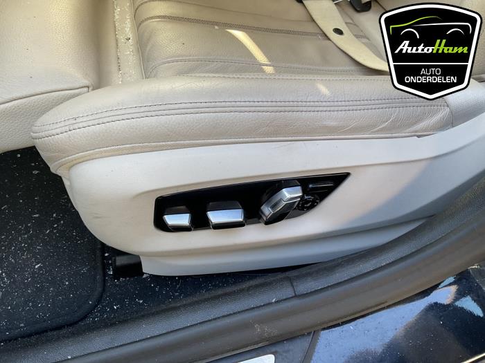 BMW 5 serie Touring 530i 2.0 TwinPower Turbo 16V Mild Hybrid Skrotfordon (2021, ZWART)