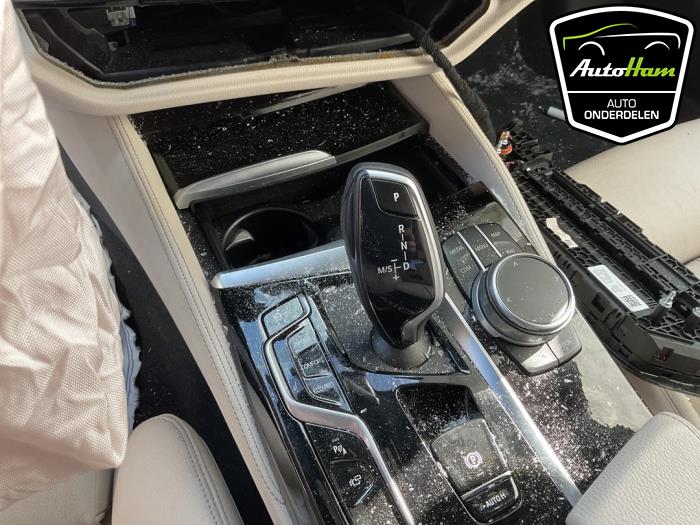 BMW 5 serie Touring 530i 2.0 TwinPower Turbo 16V Mild Hybrid Skrotfordon (2021, ZWART)