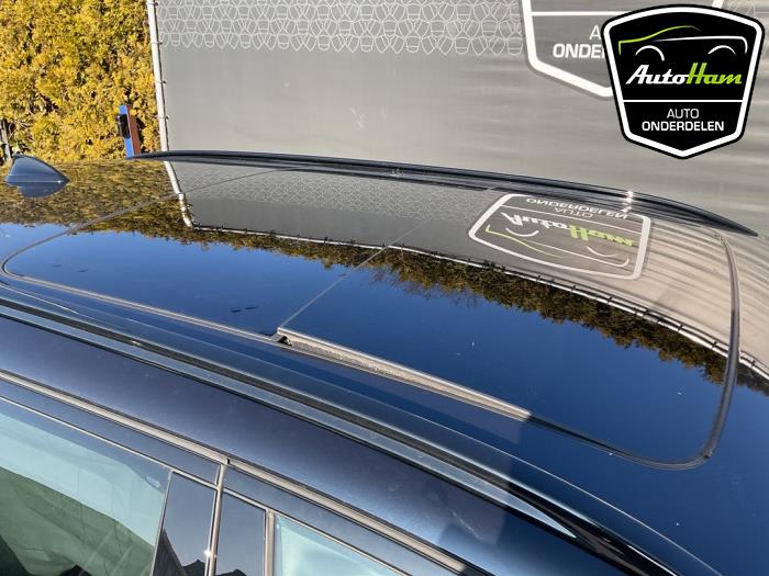 BMW 5 serie Touring 530i 2.0 TwinPower Turbo 16V Mild Hybrid Skrotfordon (2021, ZWART)