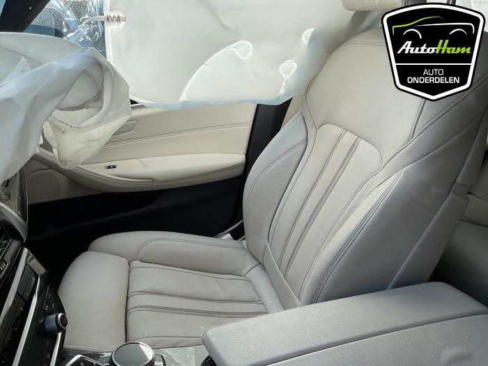 BMW 5 serie Touring 530i 2.0 TwinPower Turbo 16V Mild Hybrid Skrotfordon (2021, ZWART)