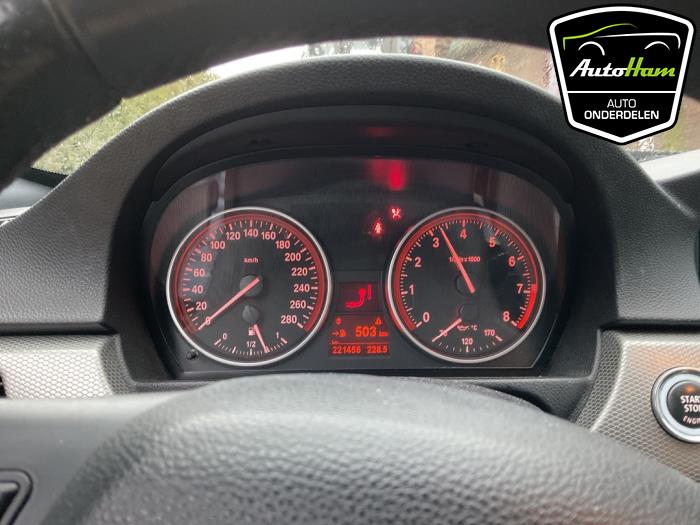 BMW 3 serie 325i 24V Sloopvoertuig (2011, Zwart)