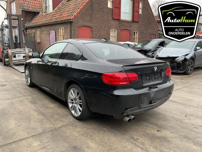 BMW 3 serie 325i 24V Sloopvoertuig (2011, Zwart)
