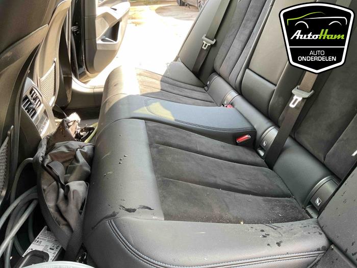 BMW 3 serie Touring 330e 2.0 TwinPower Turbo 16V Sloopvoertuig (2023, Zwart)