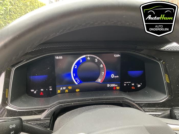 Volkswagen Polo VI 1.0 TSI 12V Skrotfordon (2022, BLAUW)