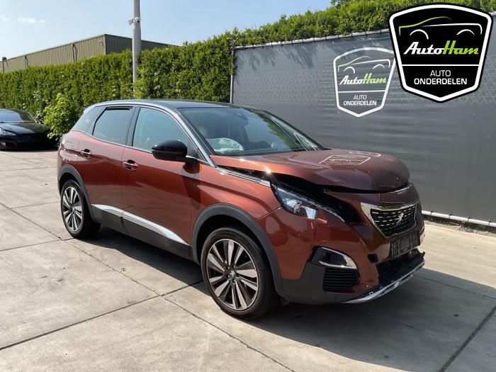 Peugeot 3008 II 1.2 12V e-THP PureTech 130 Skrotfordon (2018, BRUIN)