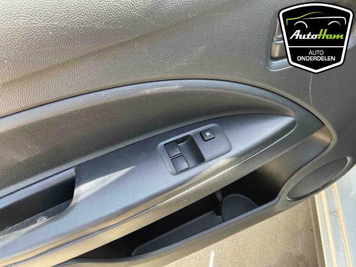 Mitsubishi Space Star 1.0 12V Skrotfordon (2013, WIT)