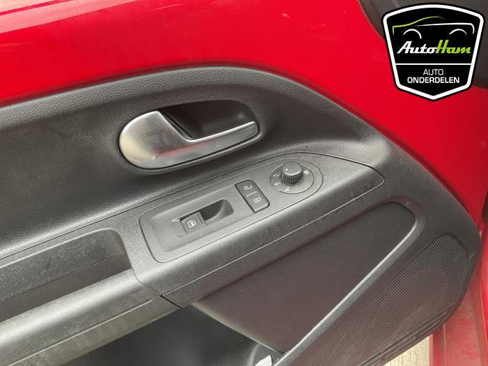 Volkswagen Up! 1.0 12V 75 Skrotfordon (2013, ROOD)