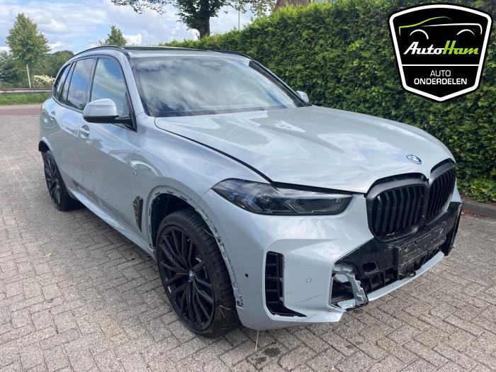 BMW X5 xDrive50e 3.0 24V Skrotfordon (2025, GRIJS)