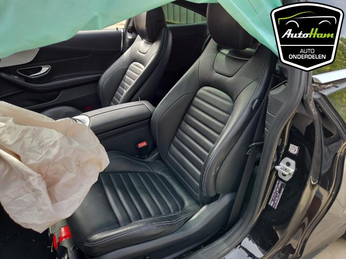 Mercedes C C-220d 2.2 16V BlueTEC Skrotfordon (2016, ZWART)