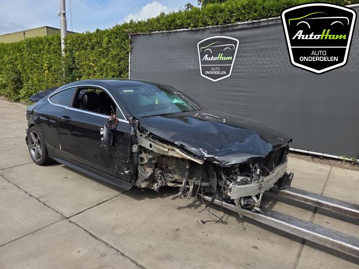 Mercedes C C-220d 2.2 16V BlueTEC Skrotfordon (2016, ZWART)