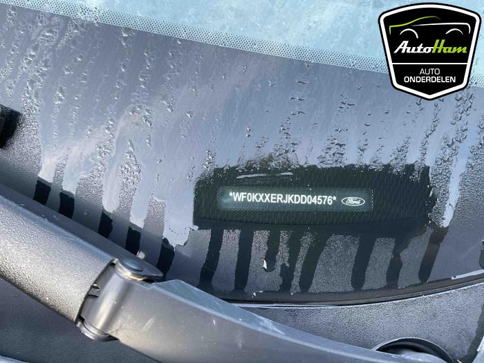 Ford B-Max 1.0 EcoBoost 12V 100 Samochód złomowany (2013, Czarny)