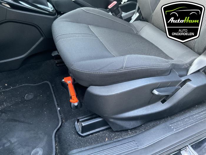 Ford B-Max 1.0 EcoBoost 12V 100 Samochód złomowany (2013, Czarny)