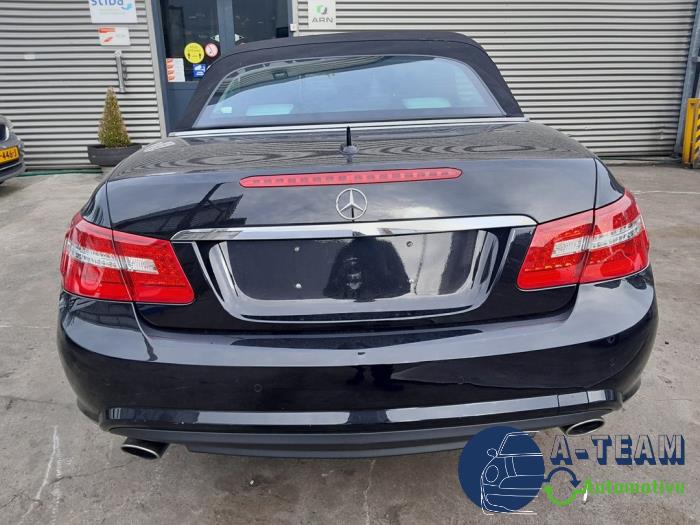 Mercedes E E-350 CGI V6 24V BlueEfficiency Skrotfordon (2012, ZWART)