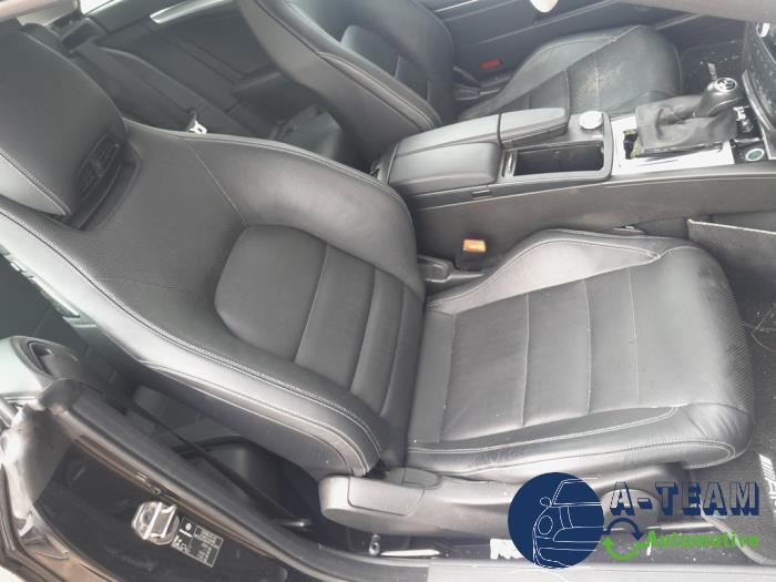 Mercedes E E-350 CGI V6 24V BlueEfficiency Skrotfordon (2012, ZWART)