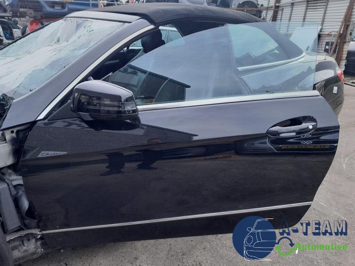 Mercedes E E-350 CGI V6 24V BlueEfficiency Skrotfordon (2012, ZWART)