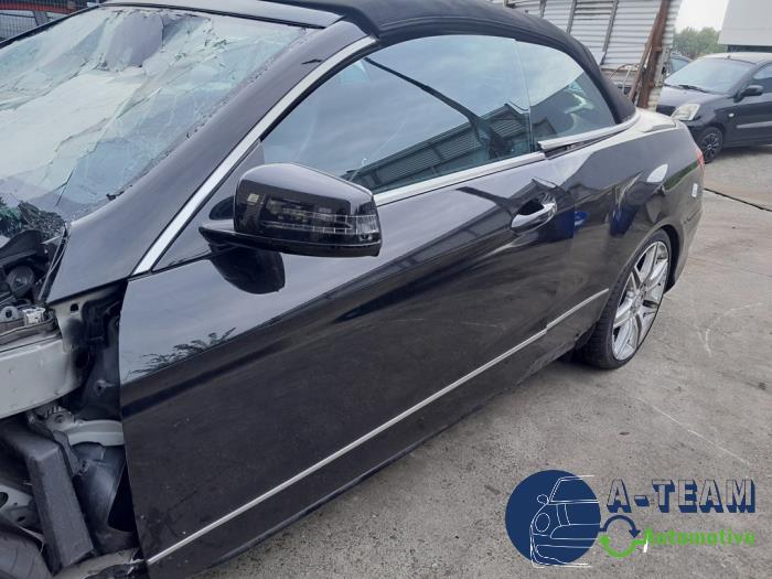 Mercedes E E-350 CGI V6 24V BlueEfficiency Skrotfordon (2012, ZWART)