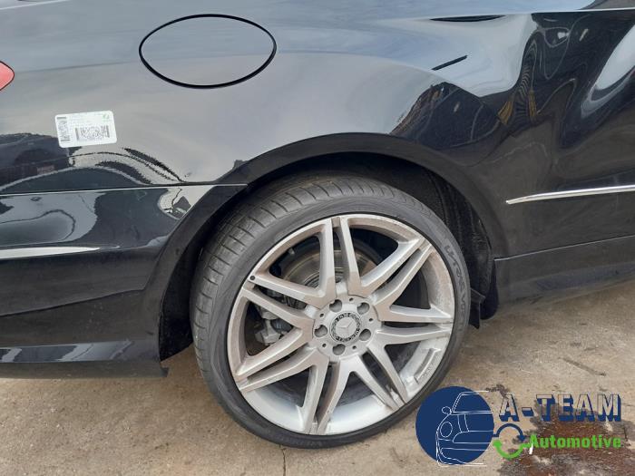 Mercedes E E-350 CGI V6 24V BlueEfficiency Skrotfordon (2012, ZWART)