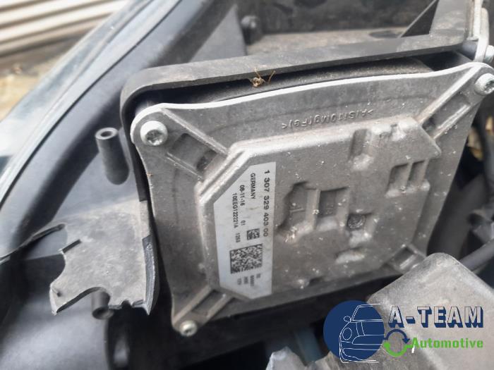 Peugeot 308 SW 1.2 12V e-THP PureTech 130 Sloopvoertuig (2017, Blauw)