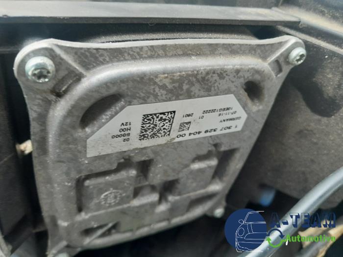 Peugeot 308 SW 1.2 12V e-THP PureTech 130 Sloopvoertuig (2017, Blauw)