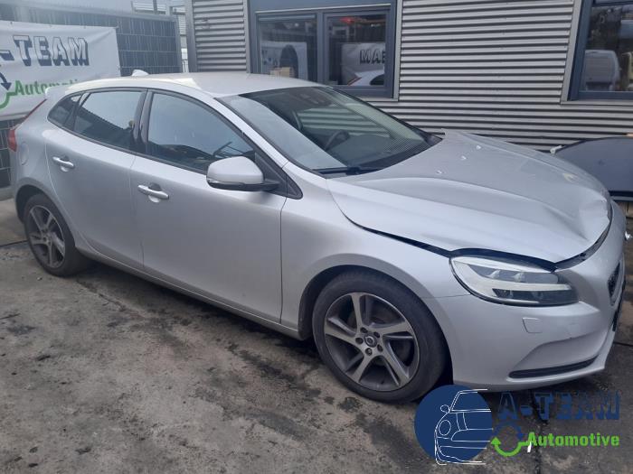 Volvo V40 2.0 D3 16V Sloopvoertuig (2016, Grijs)
