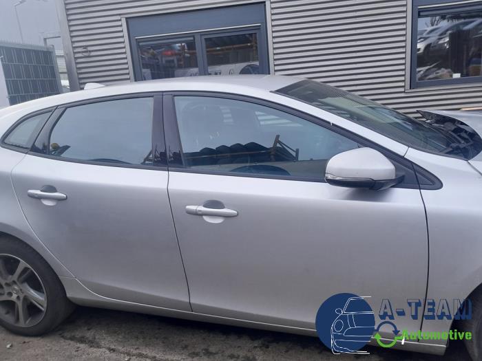 Volvo V40 2.0 D3 16V Sloopvoertuig (2016, Grijs)