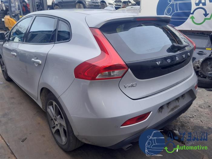 Volvo V40 2.0 D3 16V Sloopvoertuig (2016, Grijs)