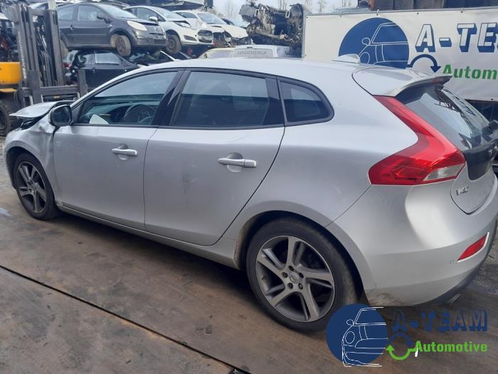 Volvo V40 2.0 D3 16V Sloopvoertuig (2016, Grijs)