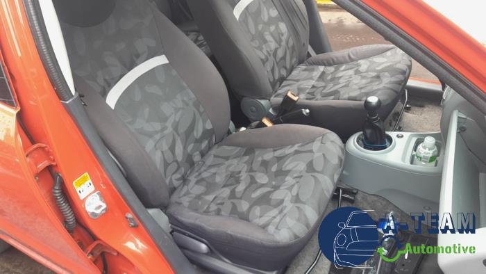 Suzuki Alto 1.0 12V Sloopvoertuig (2009, Rood)